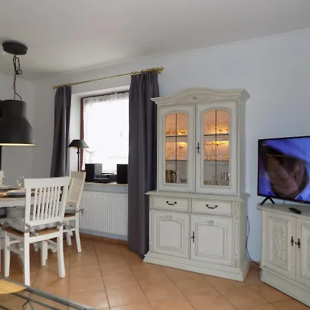 Daire Hooge Oland Groede